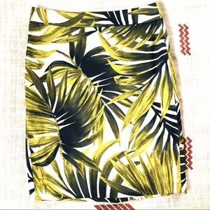 Ann Taylor Tropical Palm Pencil Skirt Green Size 6